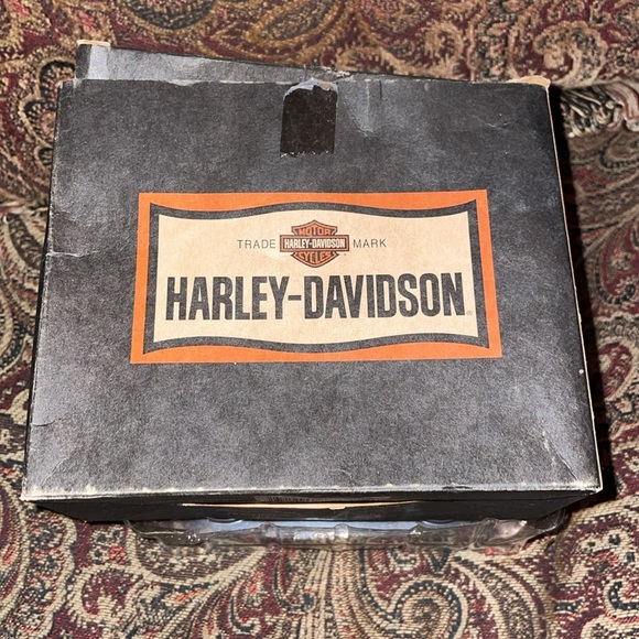 HARLEY DAVIDSON RIDIN COOL SANTA ORNAMENT - Picture 3 of 6